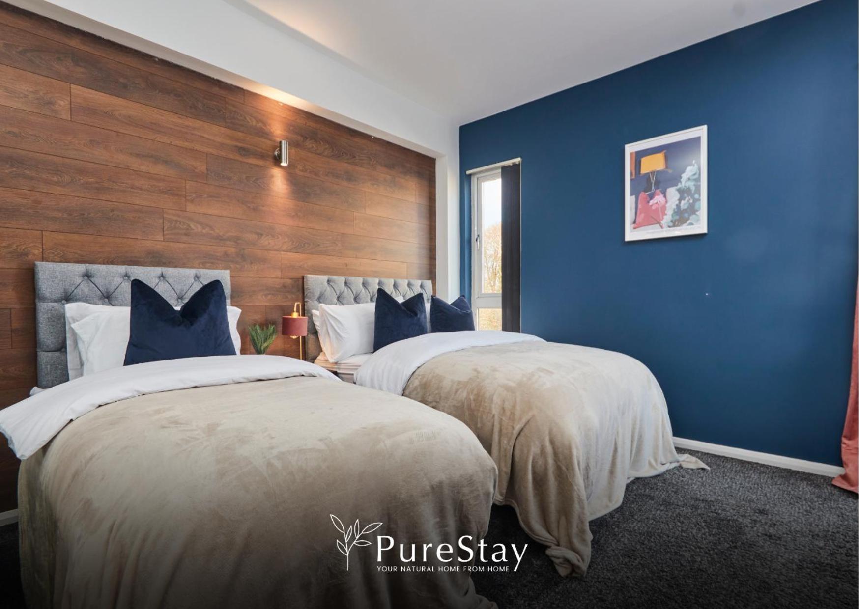 Superb House Manchester Near Etihad With Free Parking Sleeps 8 Eksteriør billede